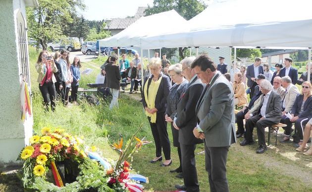 Gedenken in Amstetten-Eisenreichdornach an belgische KZ-Insassen / Diözese St. Pölten / Wolfgang Zarl