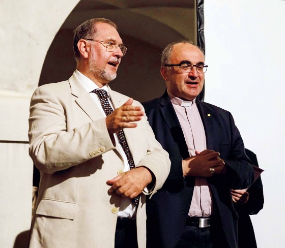 Ab Samstag ökumenisch auf Reise: Superintendent Hermann Miklas und Bischof Wilhelm Krautwaschl. / Gerd Neuhold, Sonntagsblatt