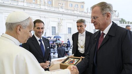 Rom: Oberösterreichischer Landeshauptmann Stelzer bei Papst Leo XIV.